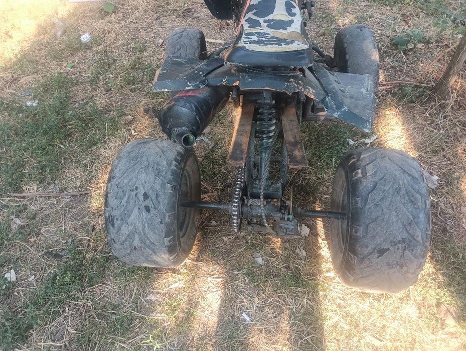 Vând ATV  are compresie