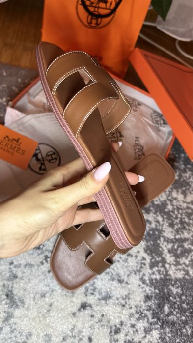 Papuci hermes Oran piele pe stoc marimea 38