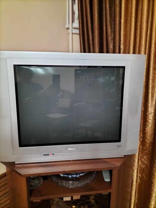 Продам телевизор