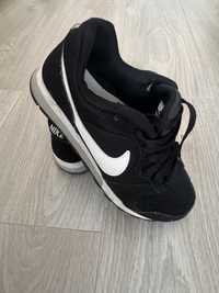 Adidasi nike 35,5