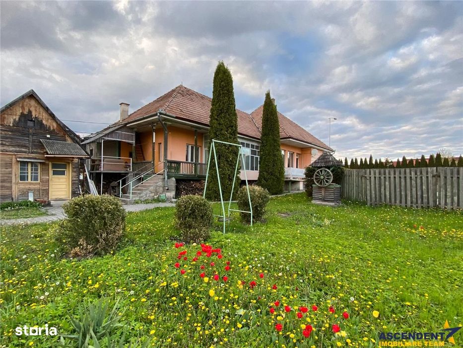 TUR 3D! In areal apreciabil,particulara casa cu 680 mp teren,Miercurea