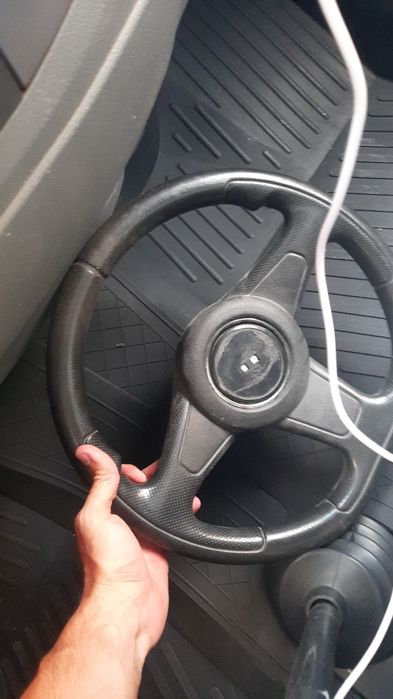 Продам руль от машины
