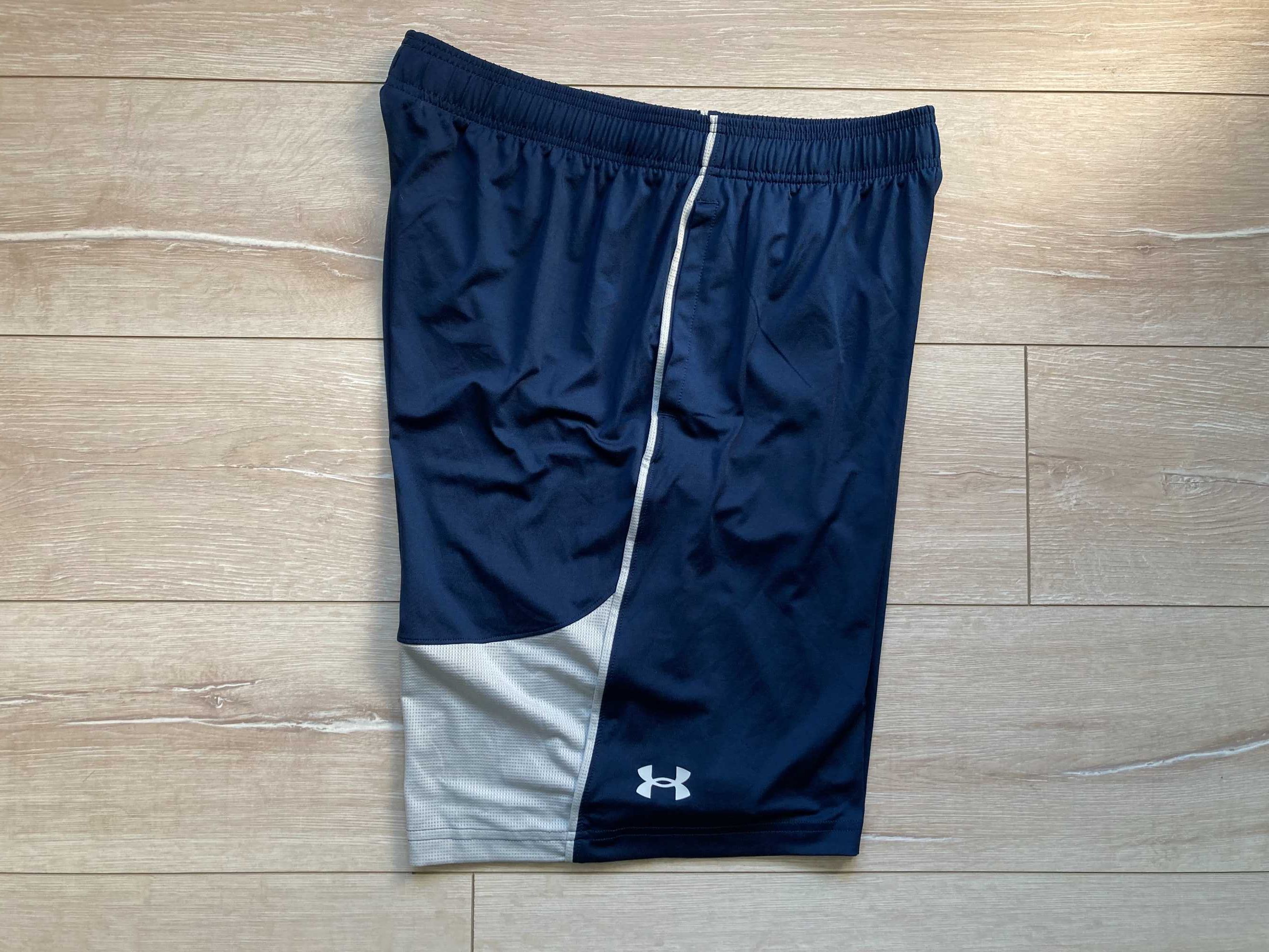 Under Armour Loose къси панталони къс панталон шорти размер L