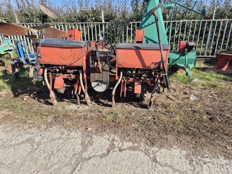 Semanatoare de porumb Cararo