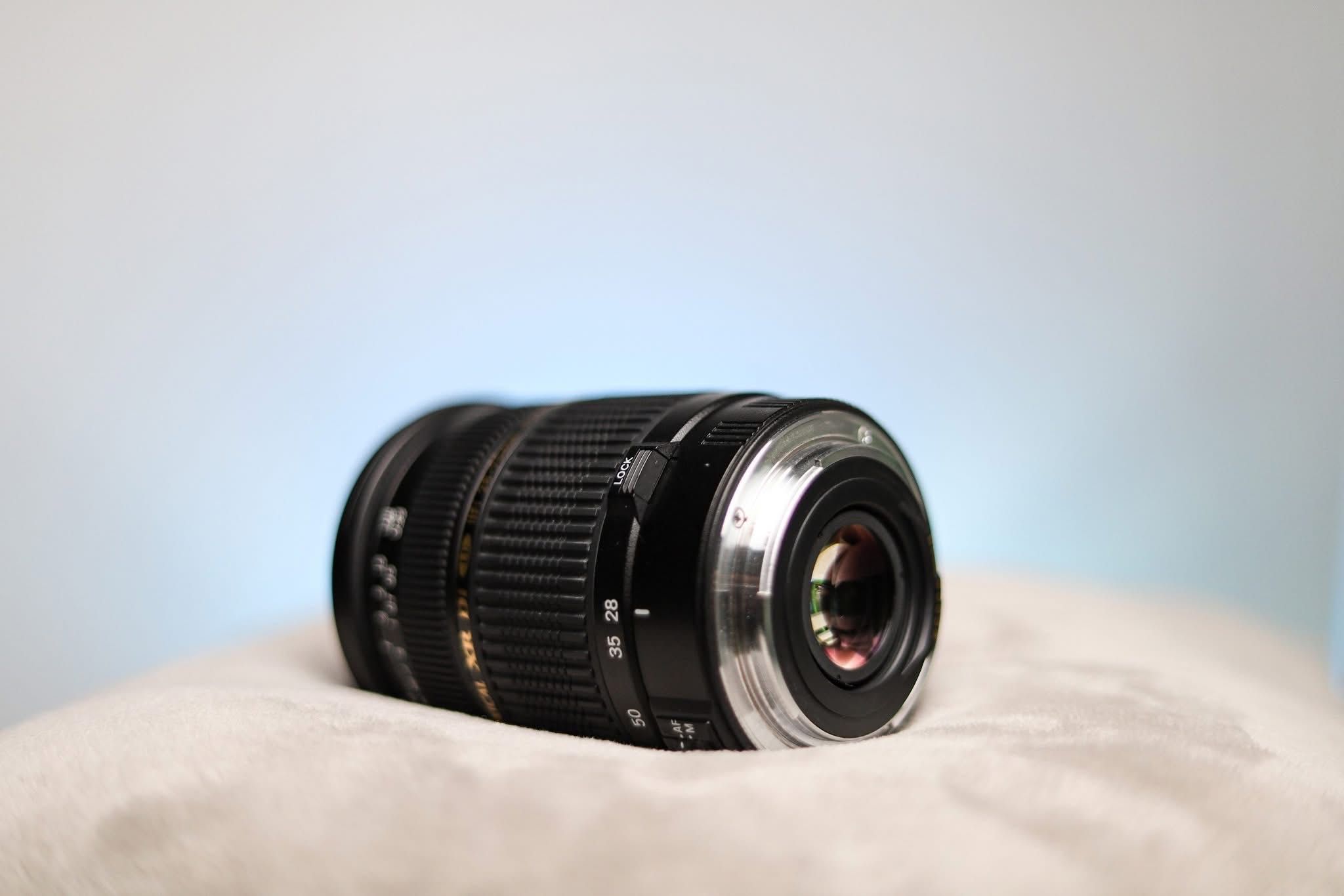 Обектив за Canon: Tamron SP AF 28-75 mm, f 2.8
