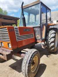 Tractor Fiat 580