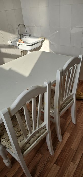 Стол и 4 шт стуля