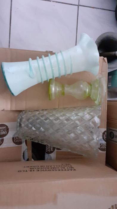 vase vechi stare foarte buna