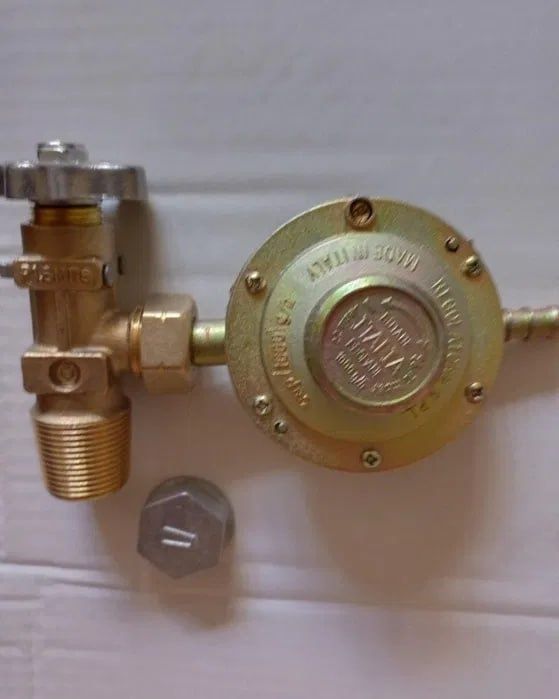 V-B 2 kran, latun (brass)