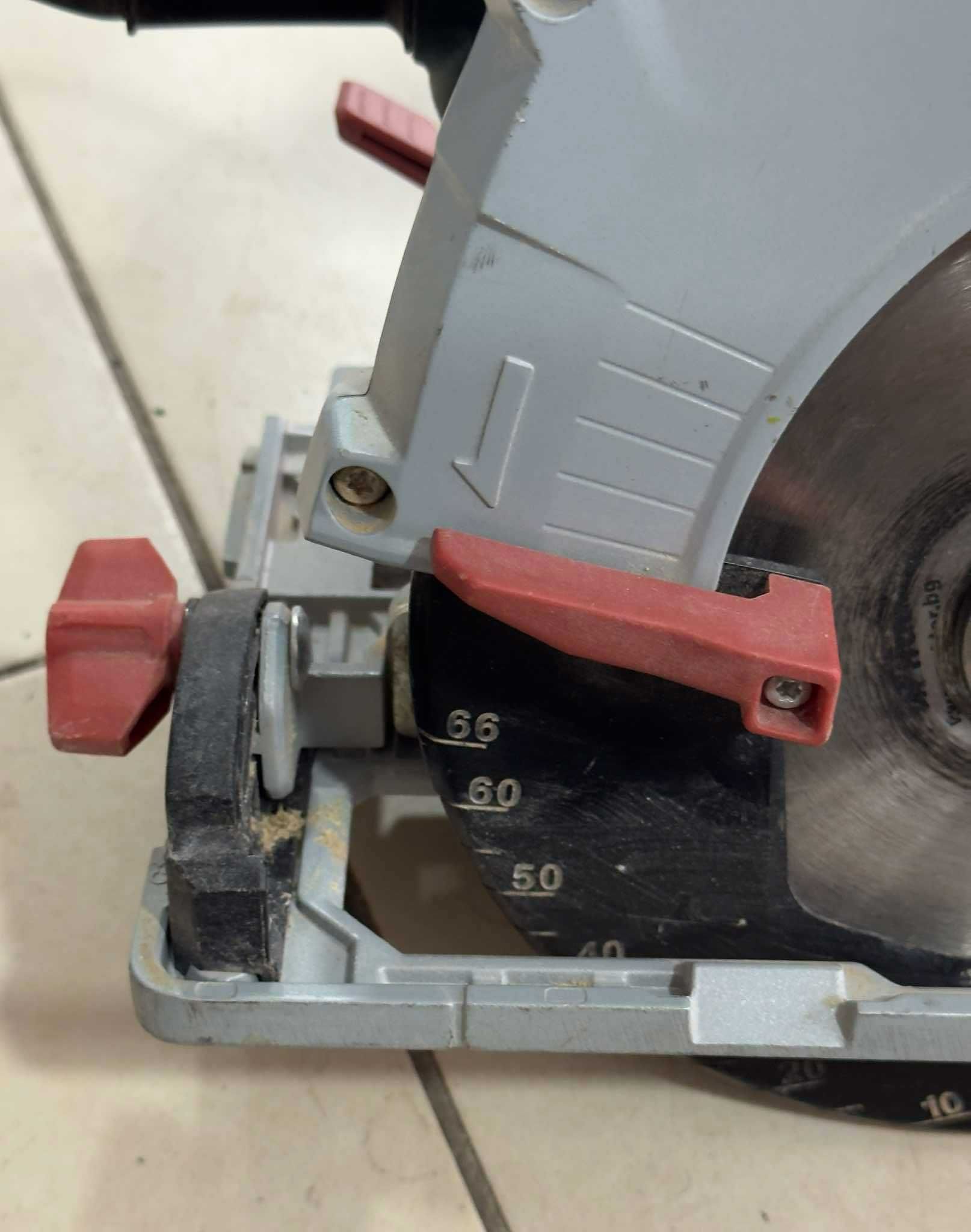Ръчен циркуляр METABO KS 66 FS