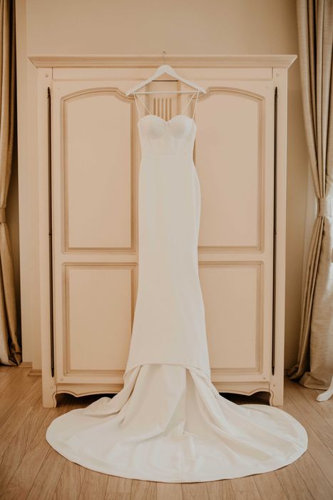 Vând rochie de mireasă.