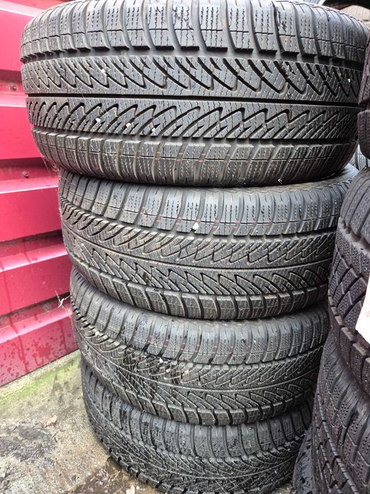 4 Anvelope de IARNA - 225/50/17 - GoodYear Aproape NOI DOT 2020 !