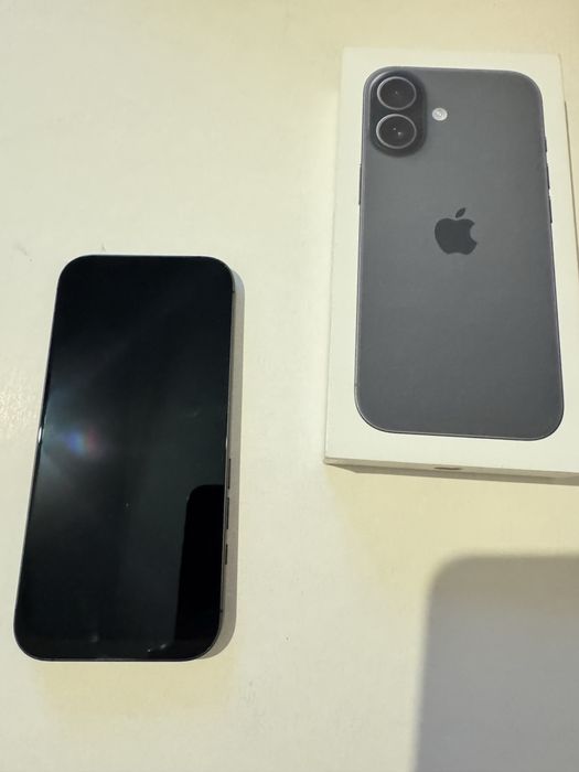 De vanzare iphone 17 ca nou