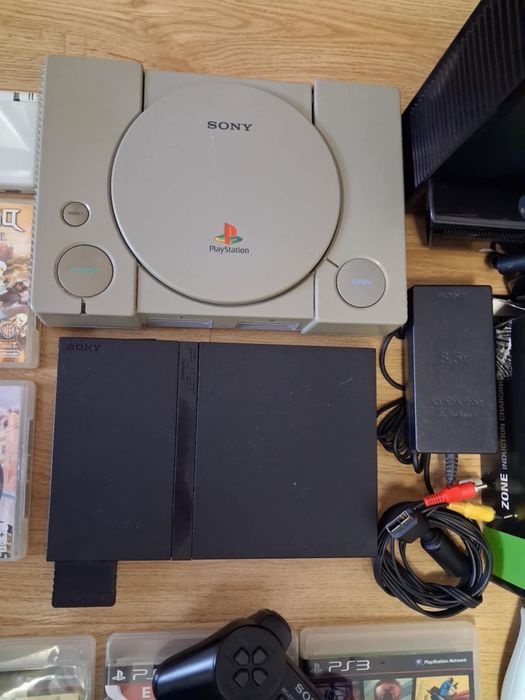 Console,manete,jocuri