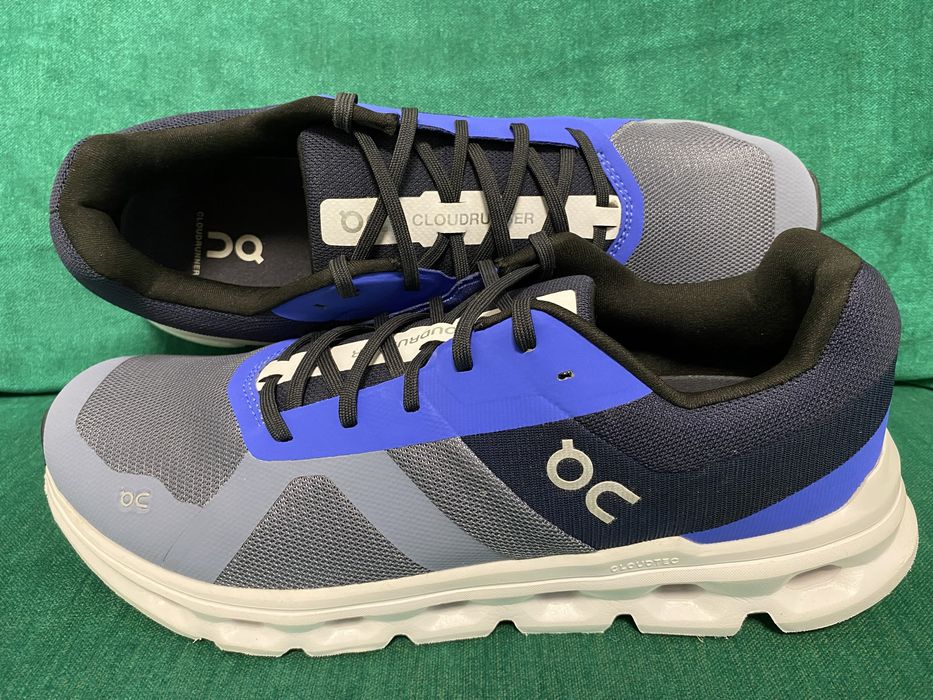 Pantofi sport On Running Cloudrunner marimea 47.5