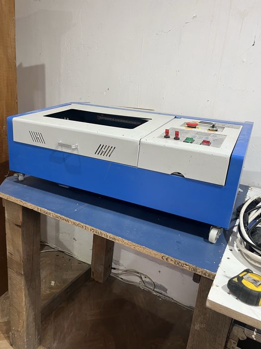 Gravator laser co2 K40 model HQ3020
