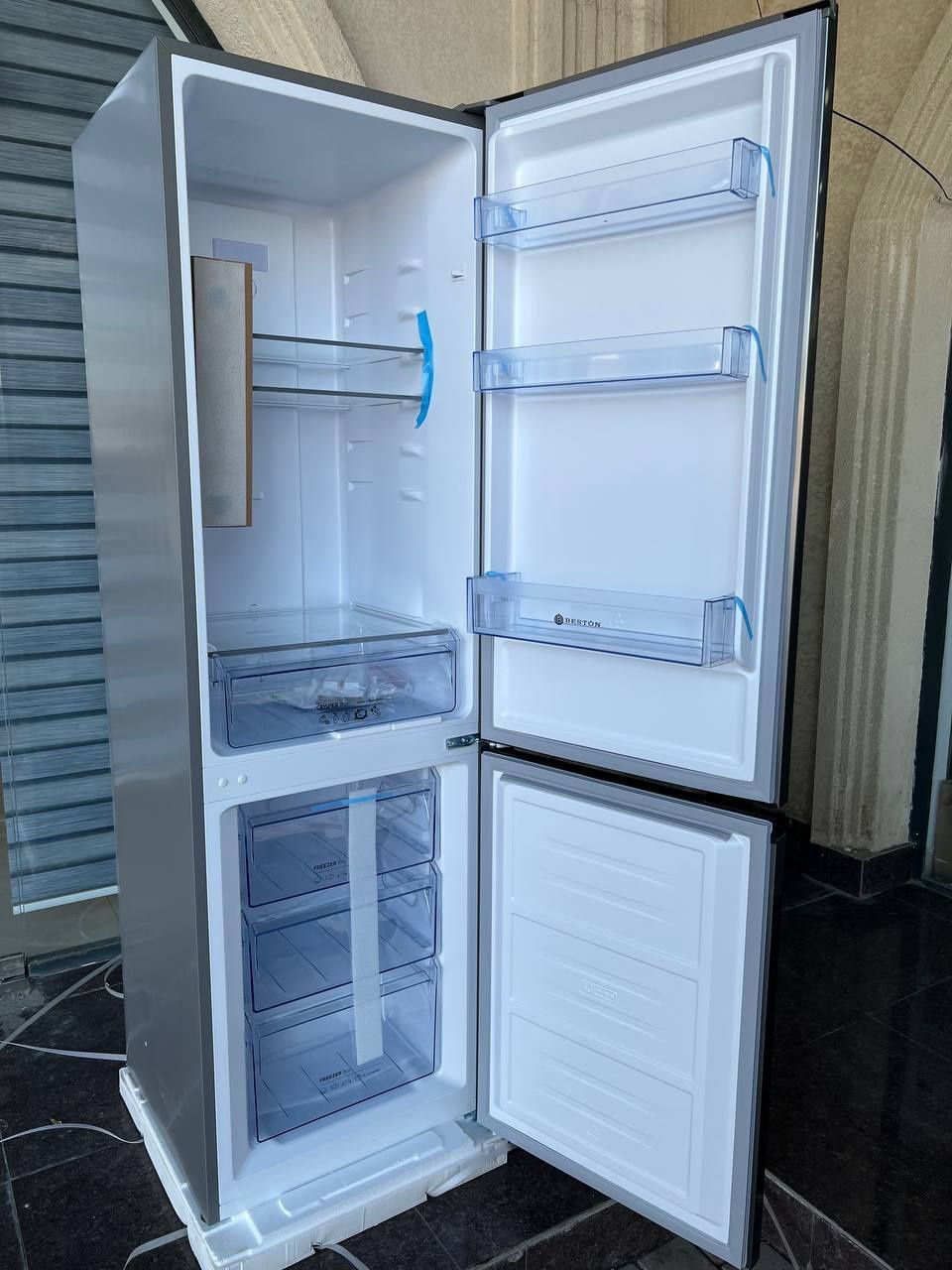 Холодильни Beston NoFrost 252 литра