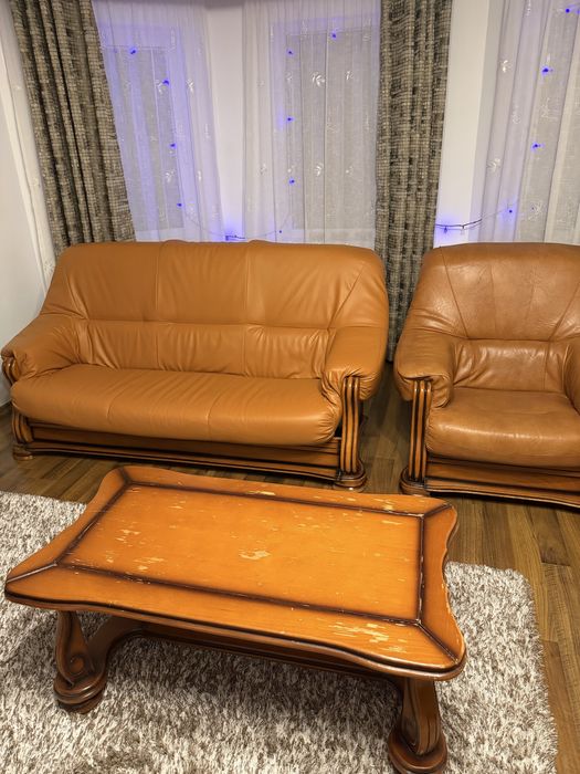 Vand Canapea+Fotoliu+Masa pentru living(dulap baie inclus)