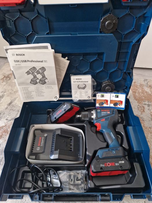 Filetantă , mașină de găurit Bosch GSR 18V 90C