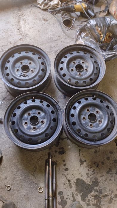 Продам диски на 14.