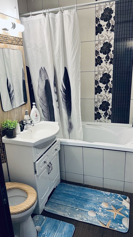 Vand apartament cu 3 camere frumos si cochet spatios