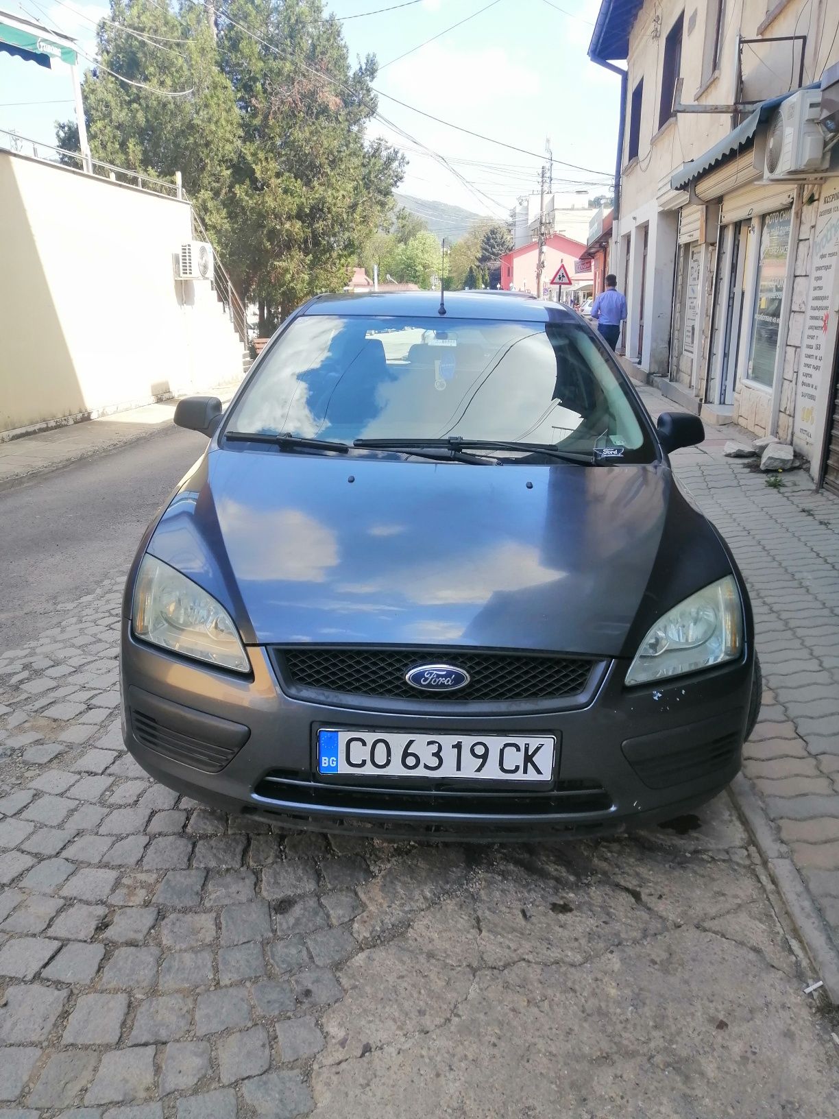 Форд фокус 1.6 TDCI Бартер за каравана!