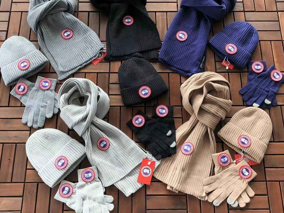 Set Caciula + Fular + Manusi Canada Goose Premium