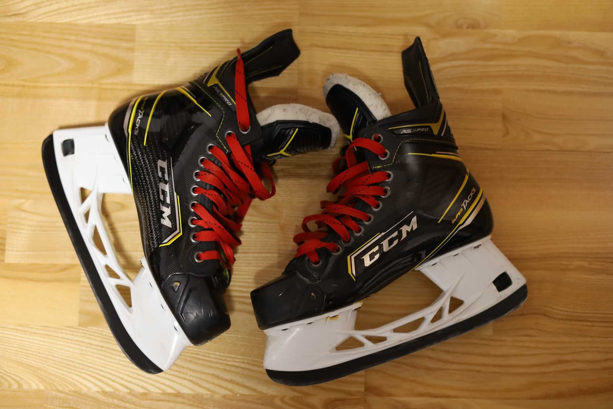 Patine profesionale hockey CCM AS3 PRO 42 hochei