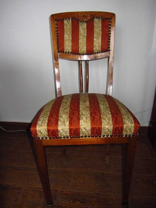 Mobila veche de colectie