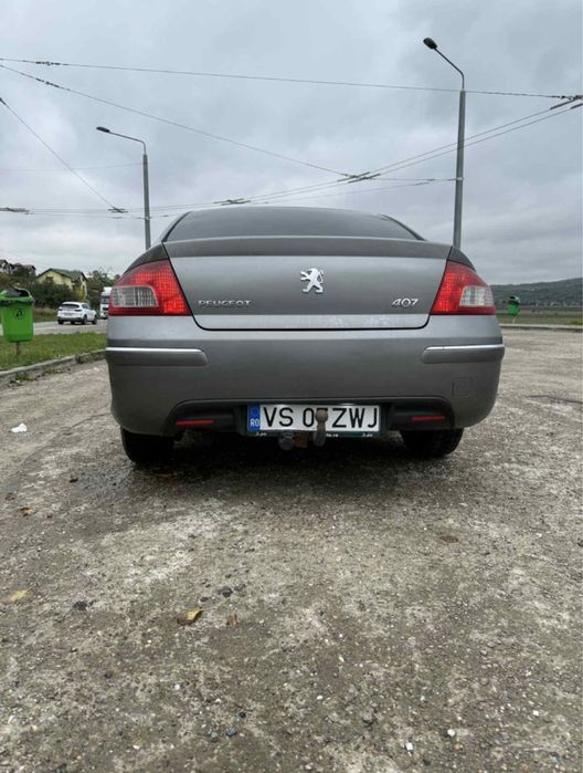 Vand sau schimb peugeot 407