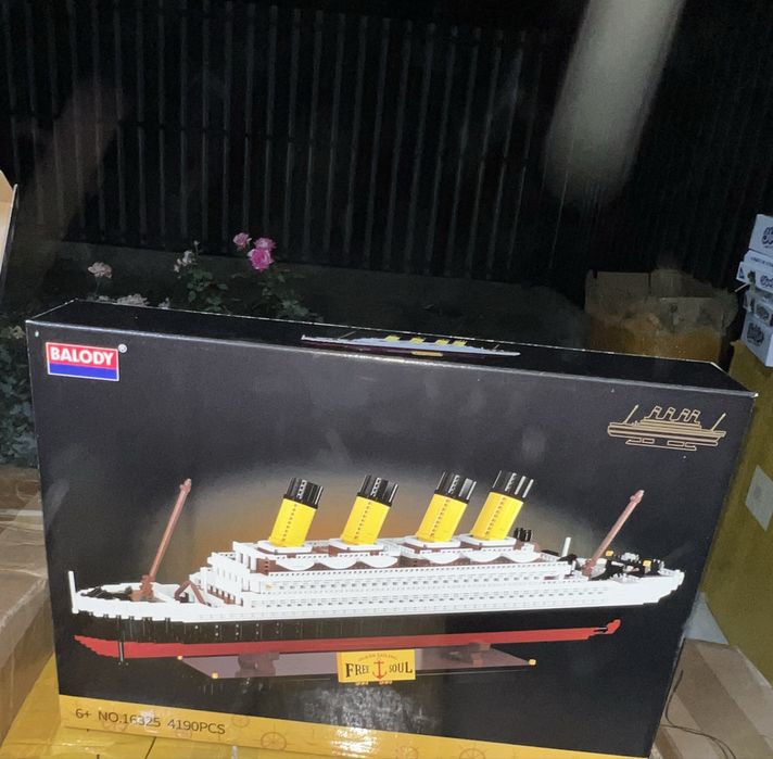 Лего титаник 4190 персон