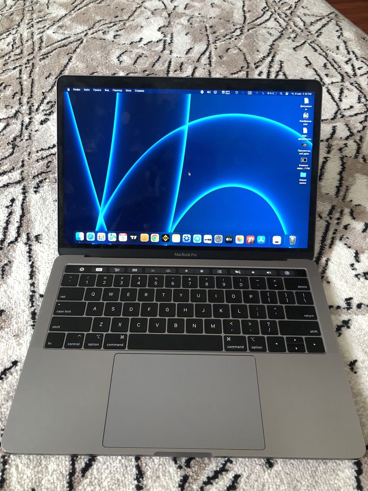 Macbook Pro 2018 13 inch