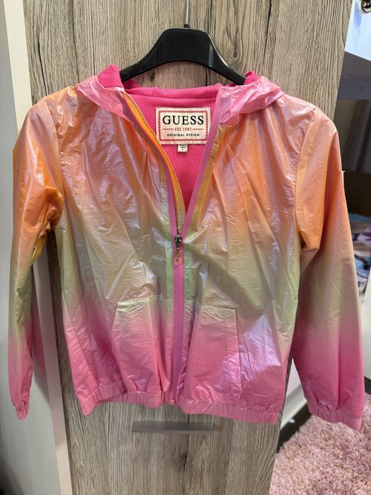 Ветровка яке Guess