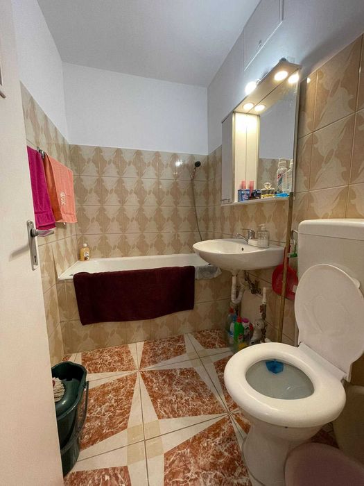 2 cam Grand Arena inchiriere mobilat complet