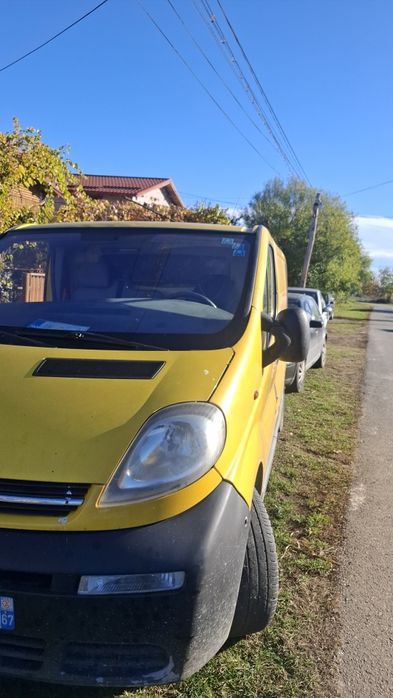 Vând autoutilitară  opel vivaro