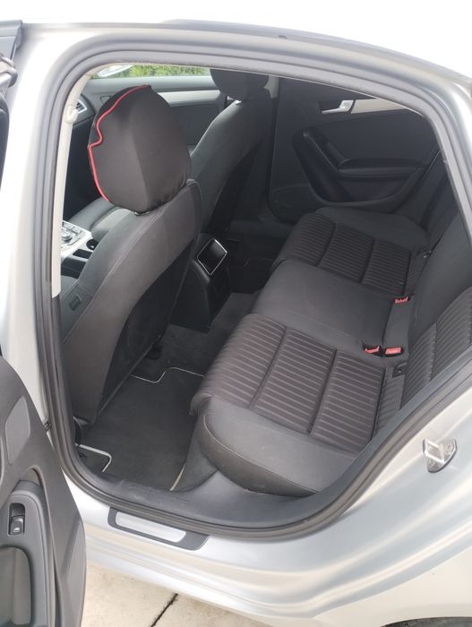 Audi A4 b8  2.0 TDI 2012