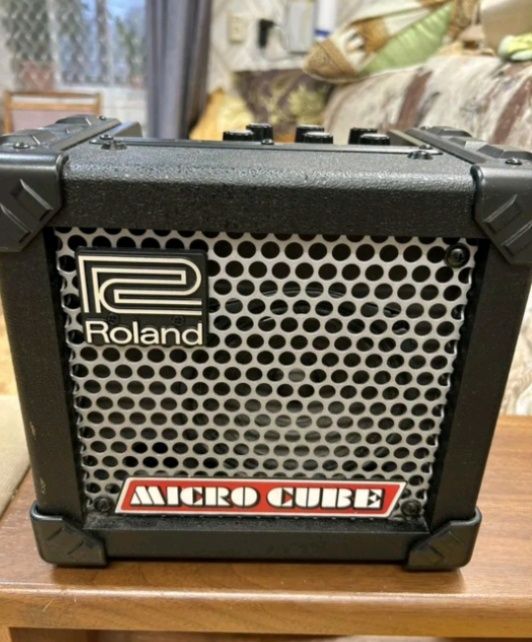 Комбоусилитель для гитары Roland новый
