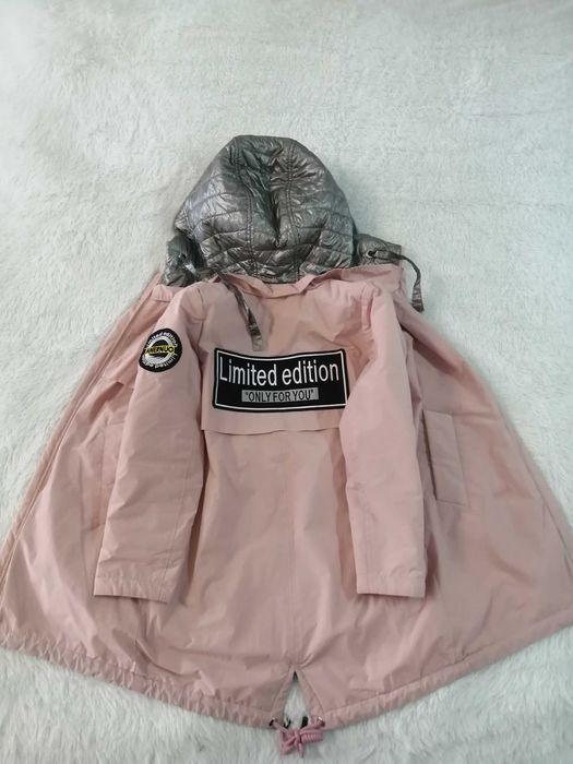 Продам современный детский плащ б/у сост.отл, весна/осень, размер 130