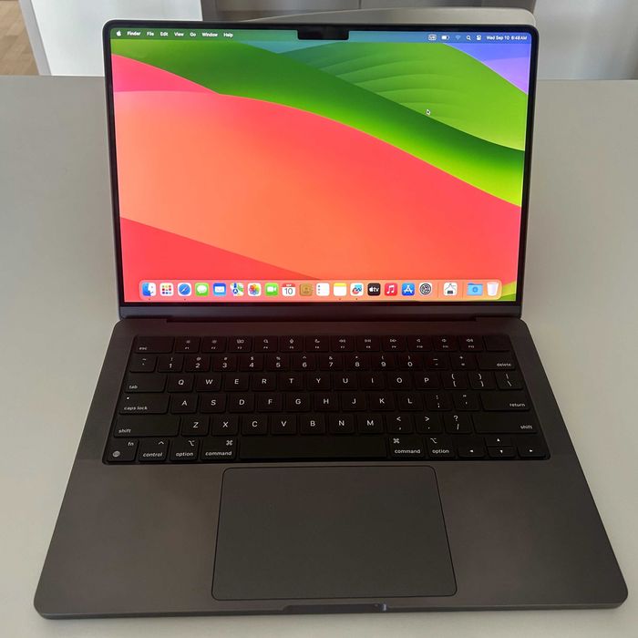 Apple MacBook Pro 14" M3 Pro | 18 GB RAM | Отлично състояние