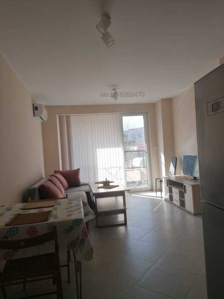 Дава се под наем Двустаен апартамент в Пловдив, Тракия - 70 кв.м за 433.5 € - Снимка #1