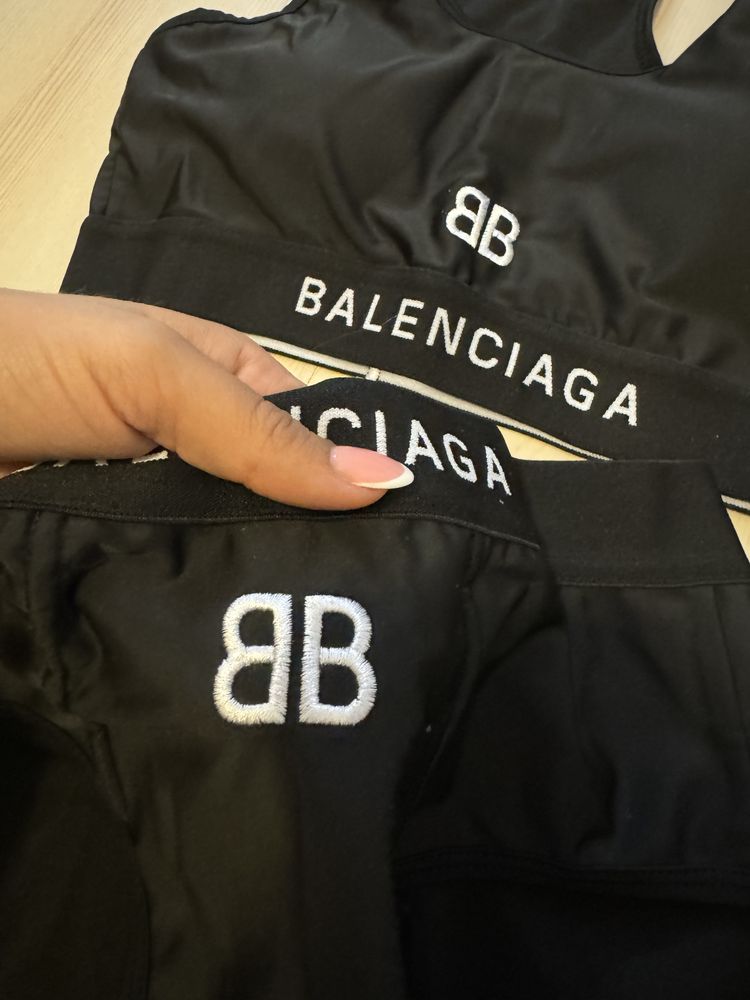 Уникален Сет горница и долница Balenciaga със шито лого в XS/S/M size