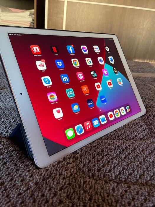 Apple ipad pro 12.9 2017 2nd gen 64GB wi fi, space grey