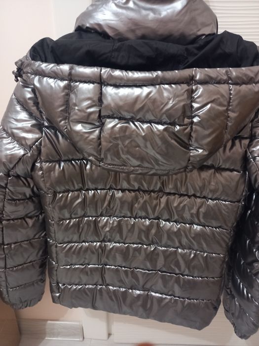 НОВО оригинално дамско яке GUESS