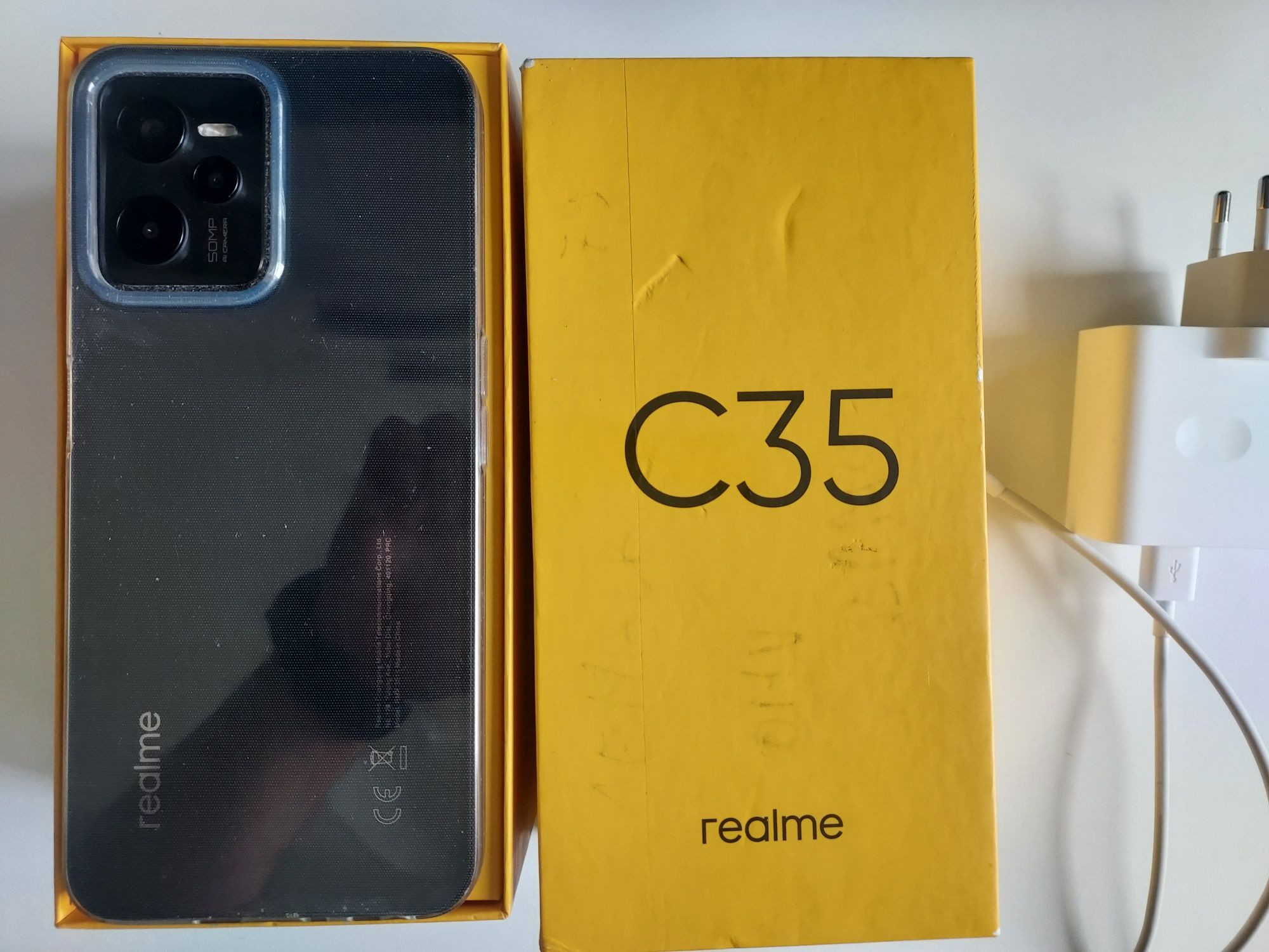 vând telefon Realme C 35,ca nou,foarte putin folosit,tinut in husa si