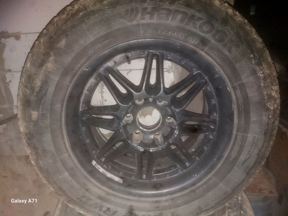 зимние шины с дисками от эскалейд 3