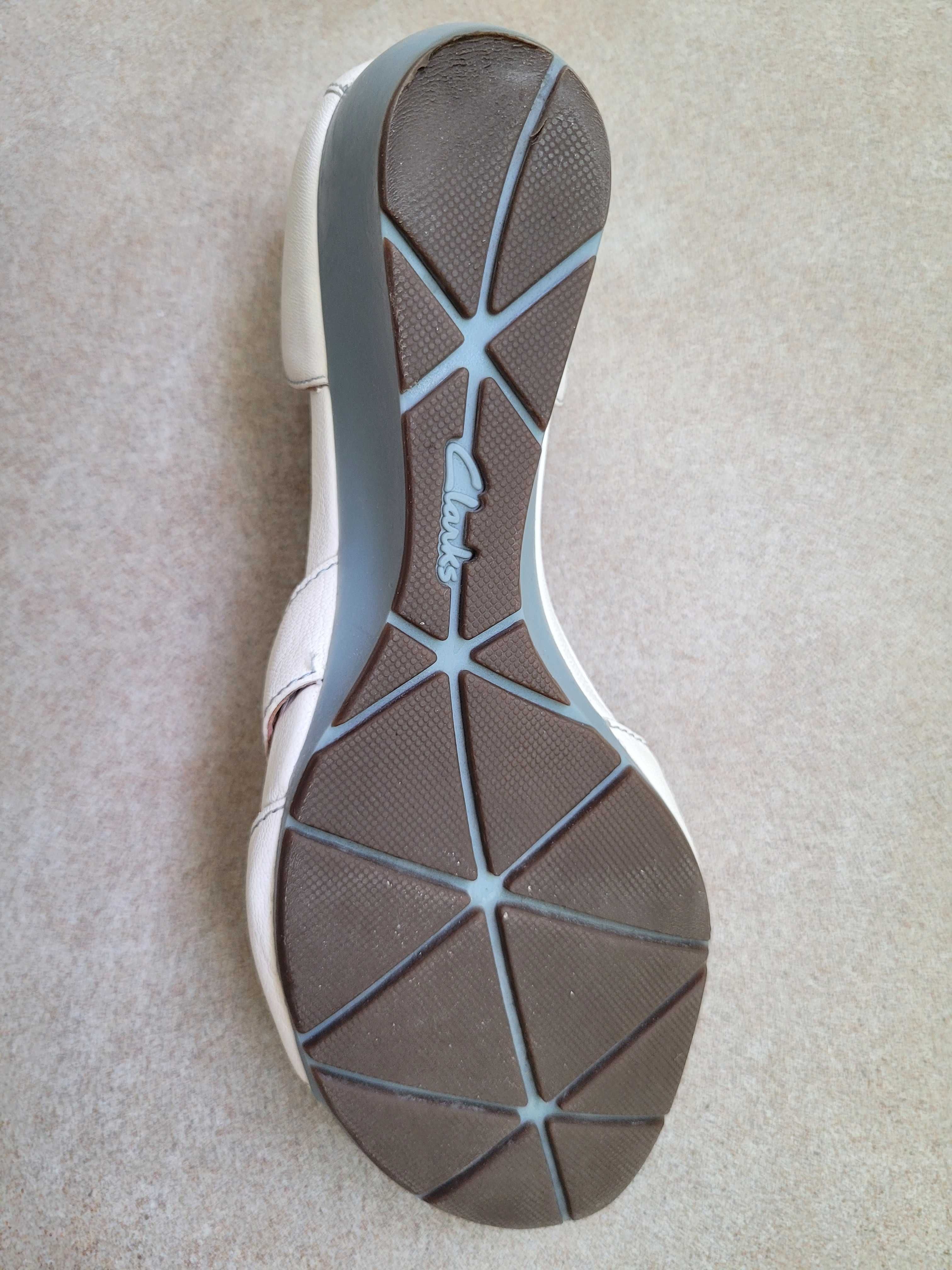 Сандали Kurt Geiger и Clarks с подарък на ТОП цена