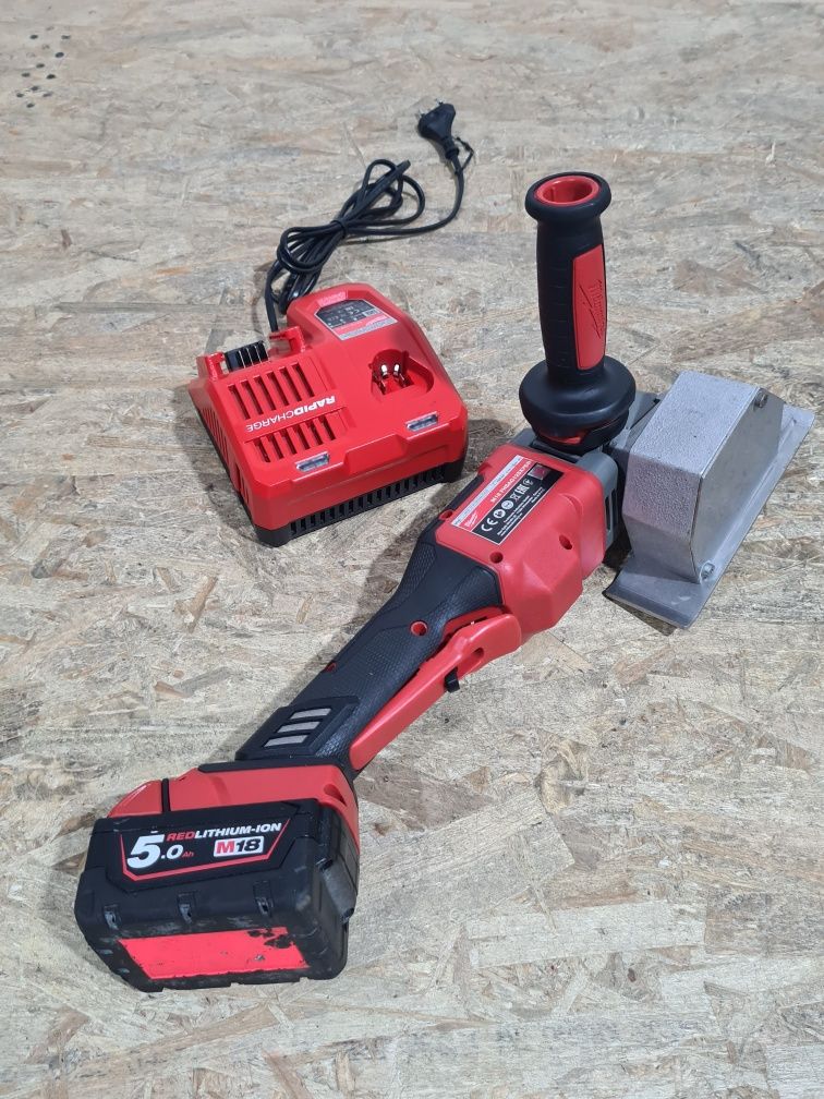 Flex freza lemn Milwaukee M18 RFHSAG90