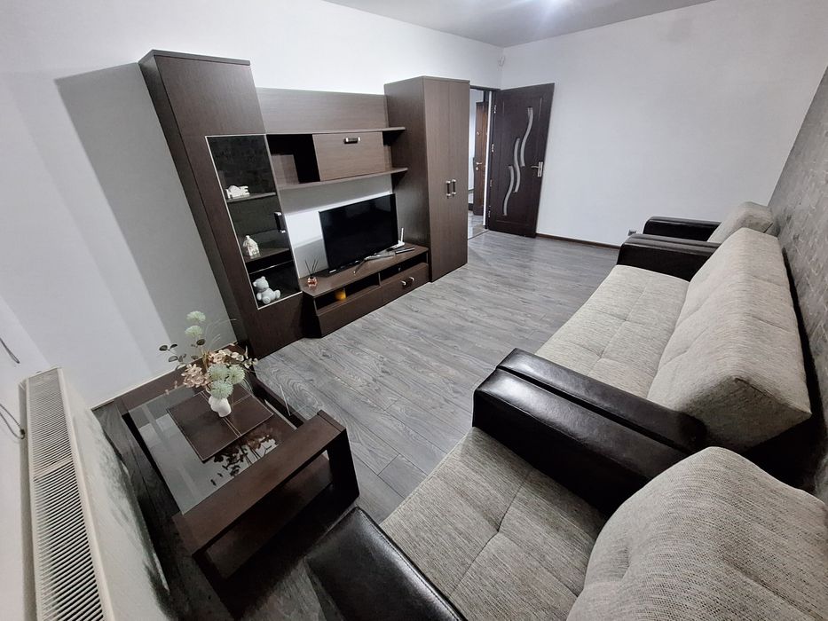 Închiriez apartament 2 camere! B-dul Dacia Bl M3