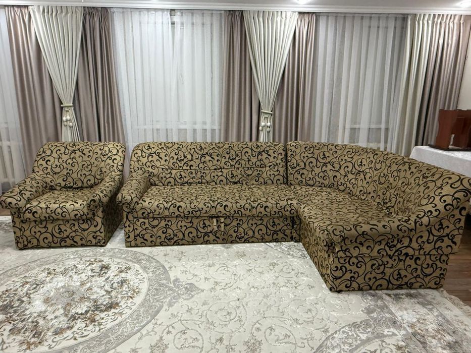 Диван в отличном состоянии