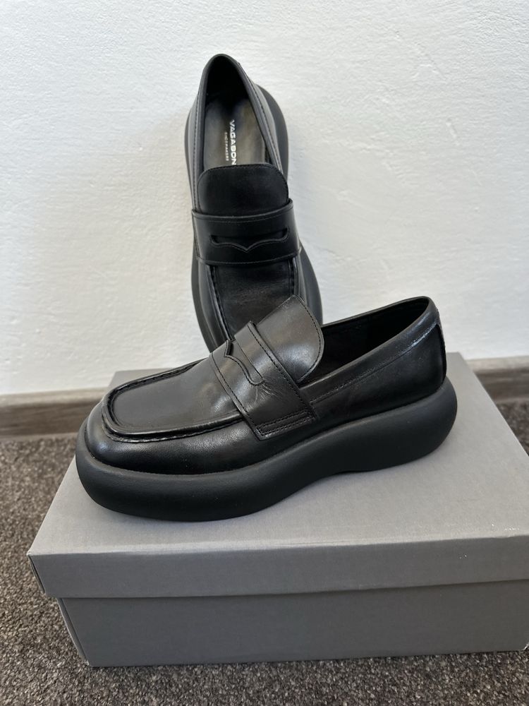 Mocasini / Loafers Vagabond dama piele Noi !